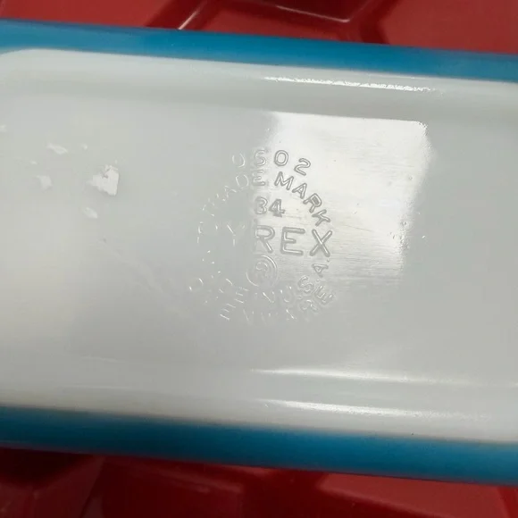 Set of Three Small Blue PYREX 502 Fridgies - Picture 3 of 3